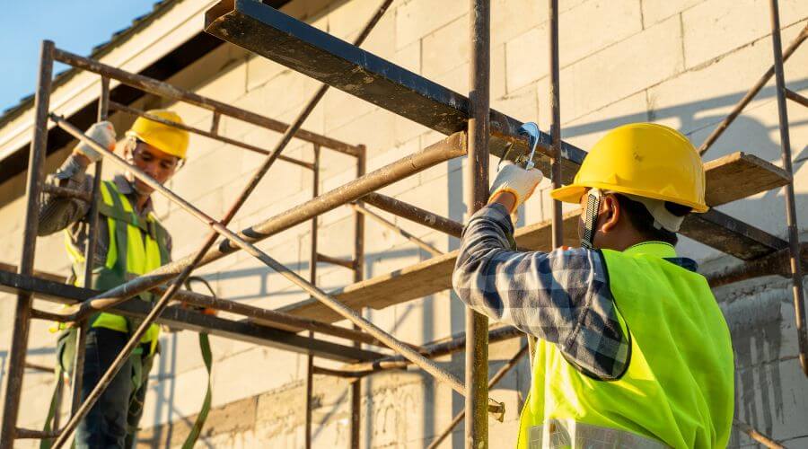 Professional fairlawn roofing services in Mounds, OK